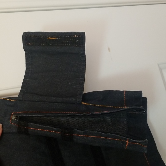 LITHIUM MANUFACTURING CO. Cropped Jean's Size 10 - Picture 9 of 11